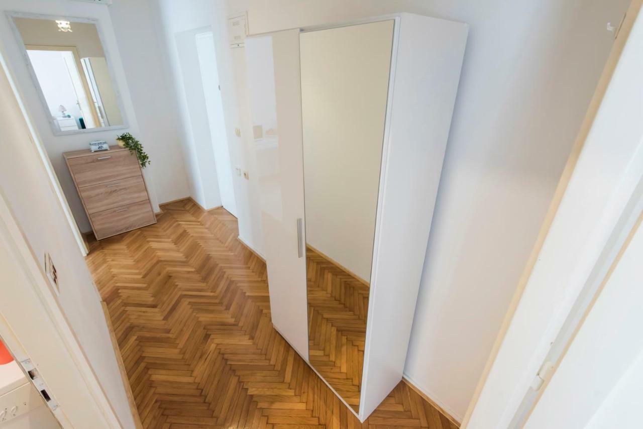 T&M Apartment With Parking In The Old Town Zadar Buitenkant foto